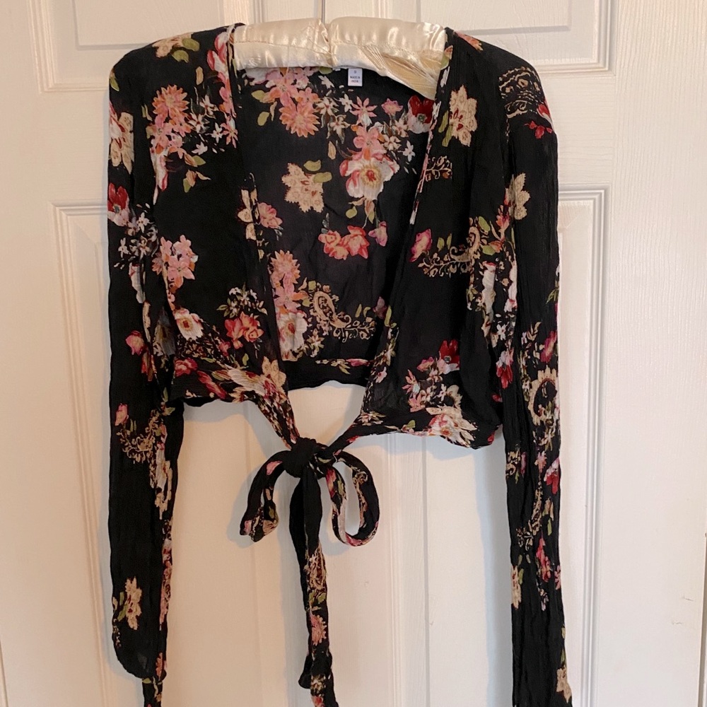 Patrons of Peace Tie Floral Shirt S
